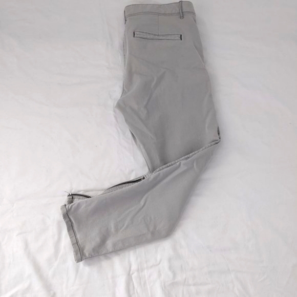 Gap Khaki Light Grey Pants with Ankle Zippers - Picture 4 of 9